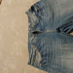 👖Miss Me Capris sz 32